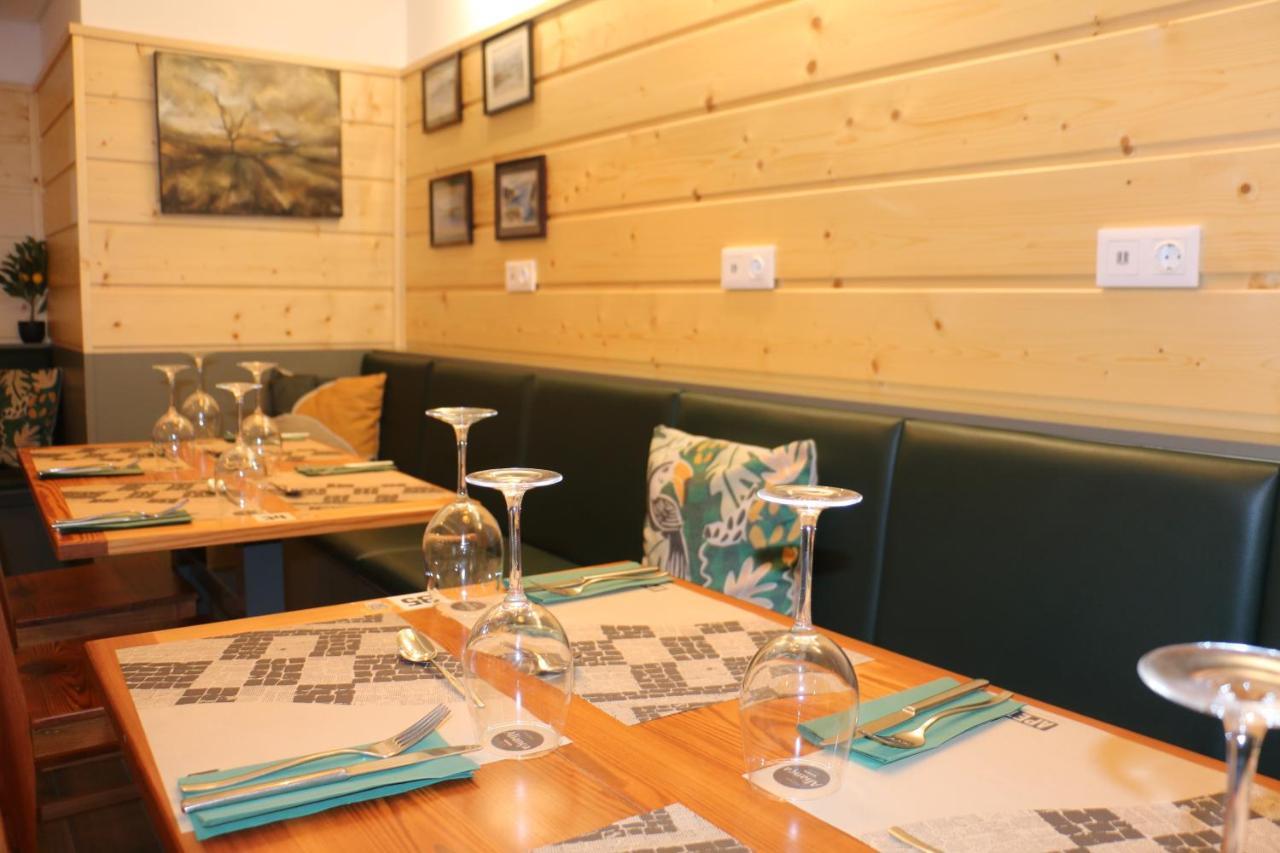 Alianca Cafe & Hostel Angra do Heroísmo Dış mekan fotoğraf