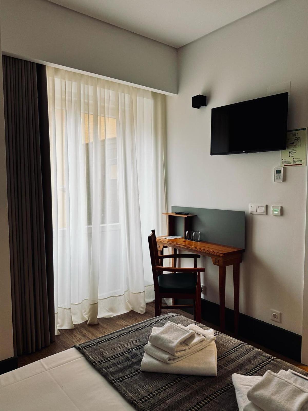 Alianca Cafe & Hostel Angra do Heroísmo Dış mekan fotoğraf